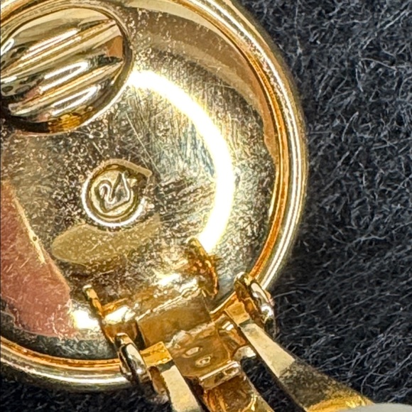 Swarovski (Swan Mark) Bombé Crystal Clip On Earrings-NEW - Picture 14 of 14